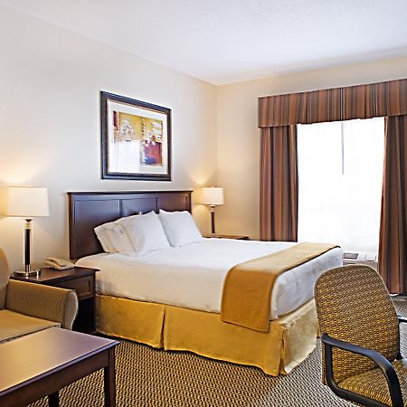 Holiday Inn Express Hotel & Suites - Slave Lake By Ihg Rom bilde